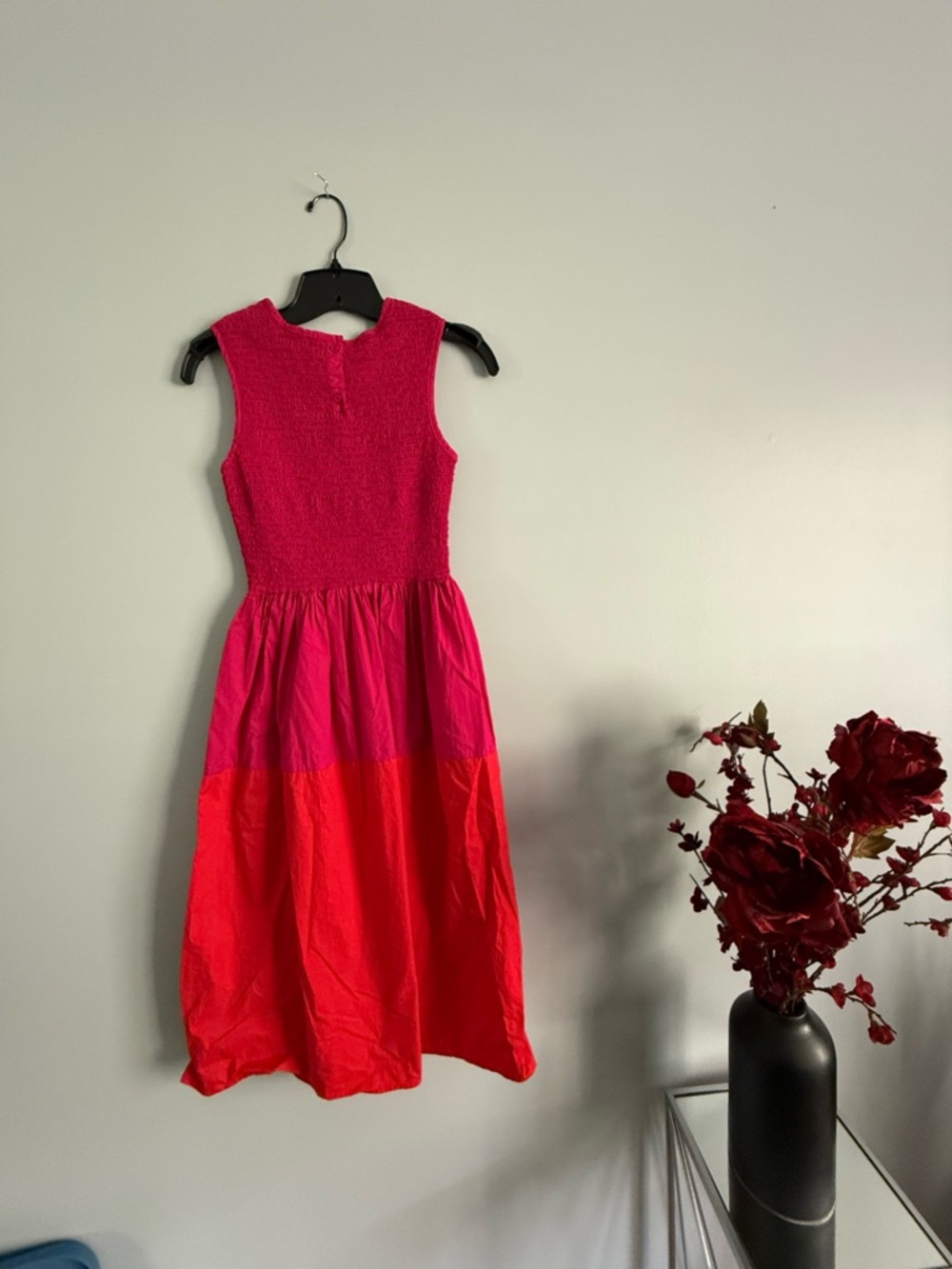 French Connection Bright Pink Sleeveless Dress size 0 - Summer Dress Fun, Light